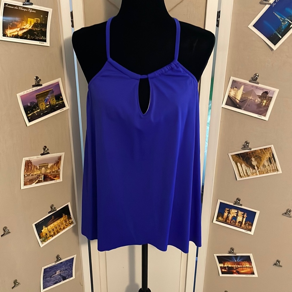 🛍️B2G1 FREE🛍️Venus size 12 swimsuit top (Perfect for water parks!)